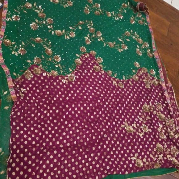 Saree with blouse!! - Picture 6 of 8